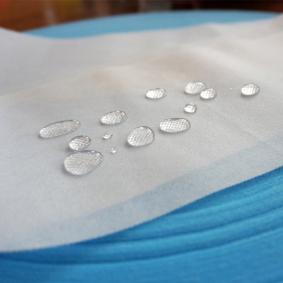 100% blaue Farbe- Anti- statische Wegwerf-Sms-Gewebe-Rolle für die Herstellung des medizinischen Kleides